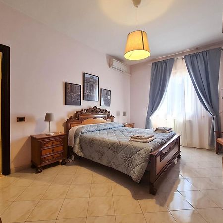 B&B La Magnolia Acilia Exterior foto