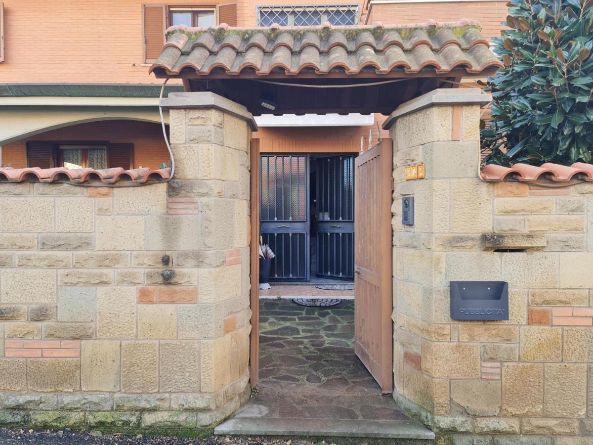 B&B La Magnolia Acilia Exterior foto
